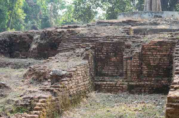 places near Moghalmari Bouddha Bihar, Moghalmari Excavation Site Road, Simulia Uttar Mongalmar, West Bengal, India