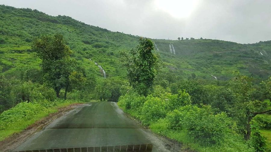 places near Thokarwadi Dam, Maharashtra